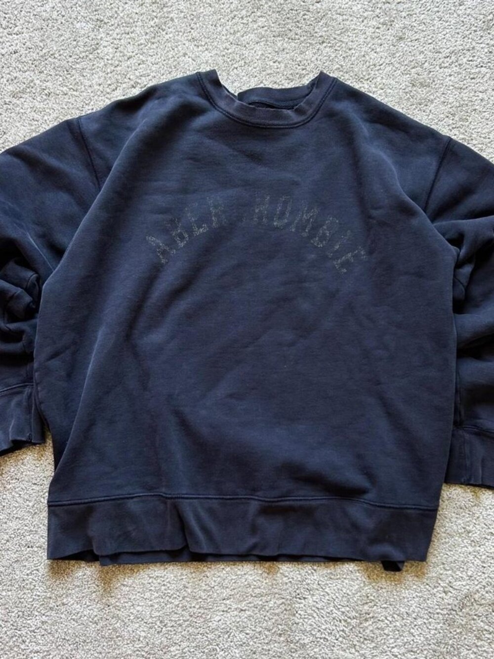 Vintage Y2K Abercrombie & Fitch grunge skater cool faded sweatshirt Size: Large